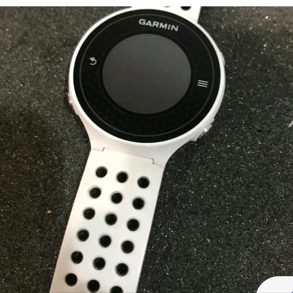 Garmin Approach S6 GPS  Golf Watch. 3D8003756. White, Works. Charger Included. - Picture 9 of 9